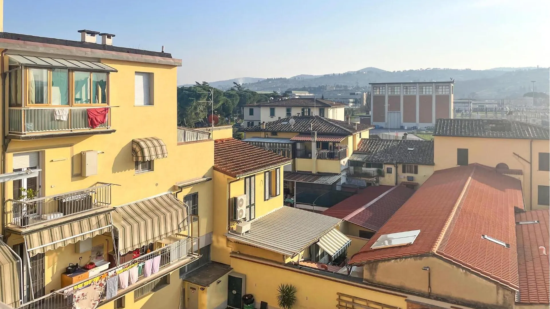 3 Bedroom Cozy Apartment In Scandicci Italia